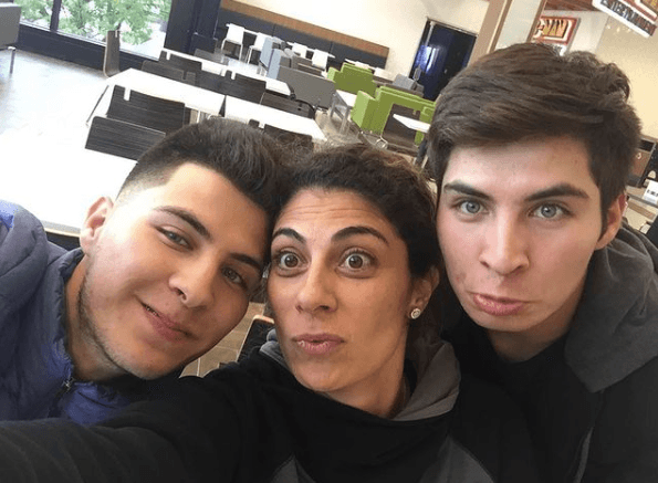 Otra de las facetas que comparte con el conductor de televisión es el amor que tiene por sus tres hijos; los gemelos Alessandro y Mario Carlo, y su hija Francesca.