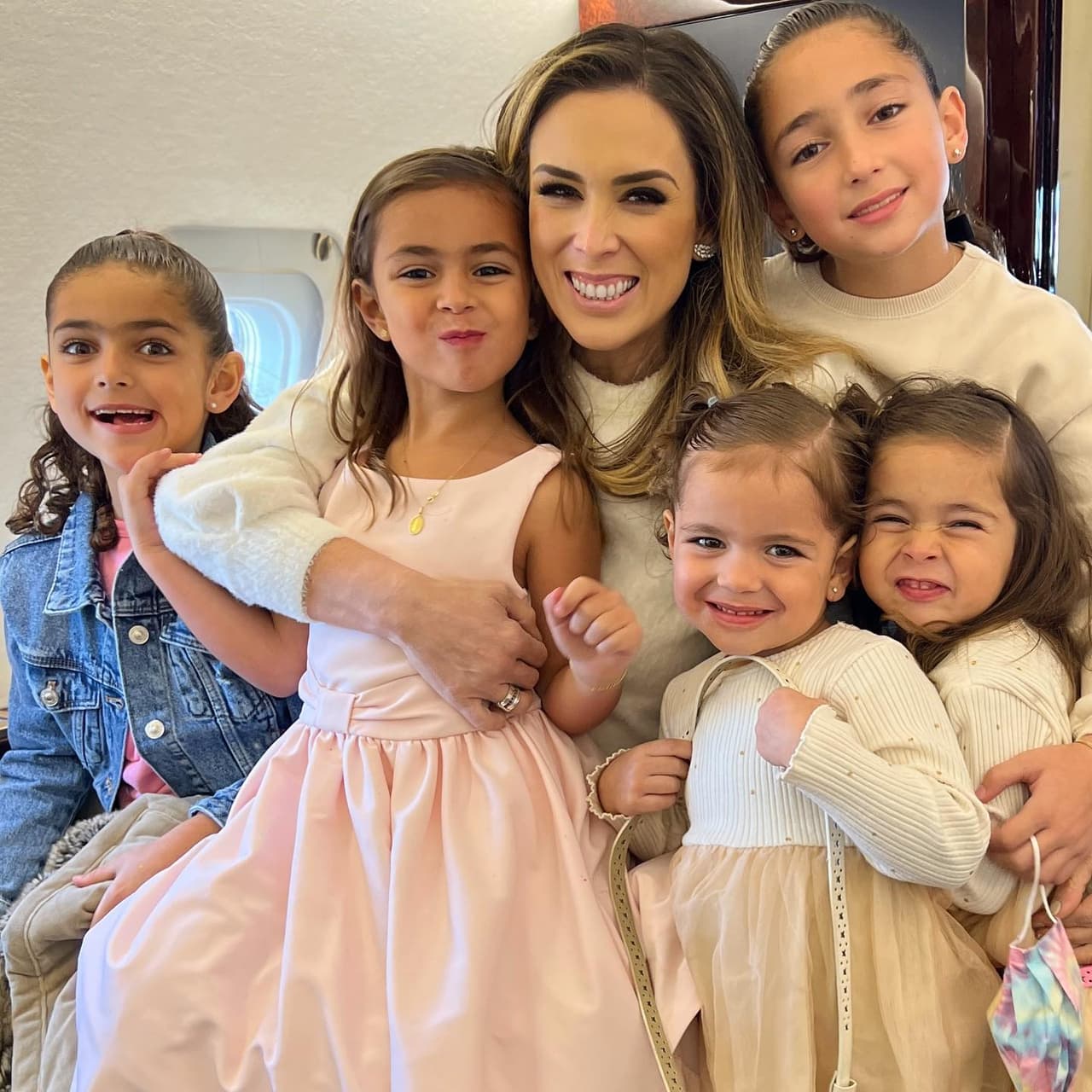 Por fin sabemos quién es la consentida entre las hermanas.