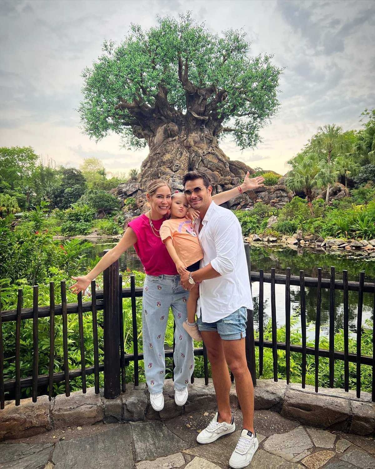 Operan a hija de Brandon Peniche; suegra del actor revela cómo está