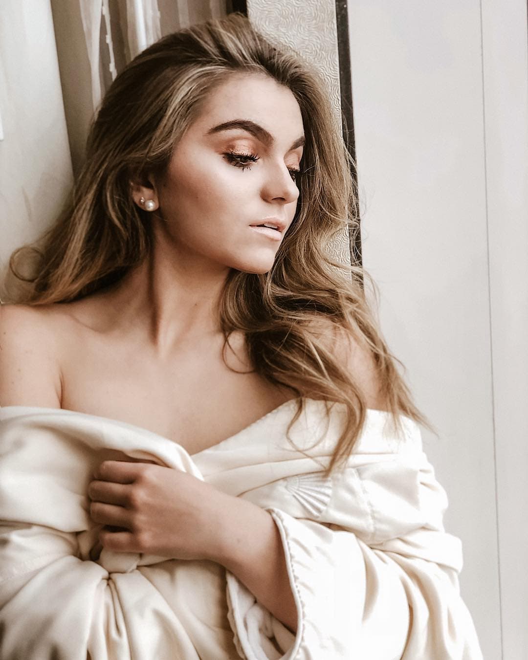 Poco a poco, Sofía Castro iba destapando más su intimidad e incluso reveló la peculiar forma en la que duerme: “No me gusta dormir con pantalón ni con camisón, así que duermo en calzones”.