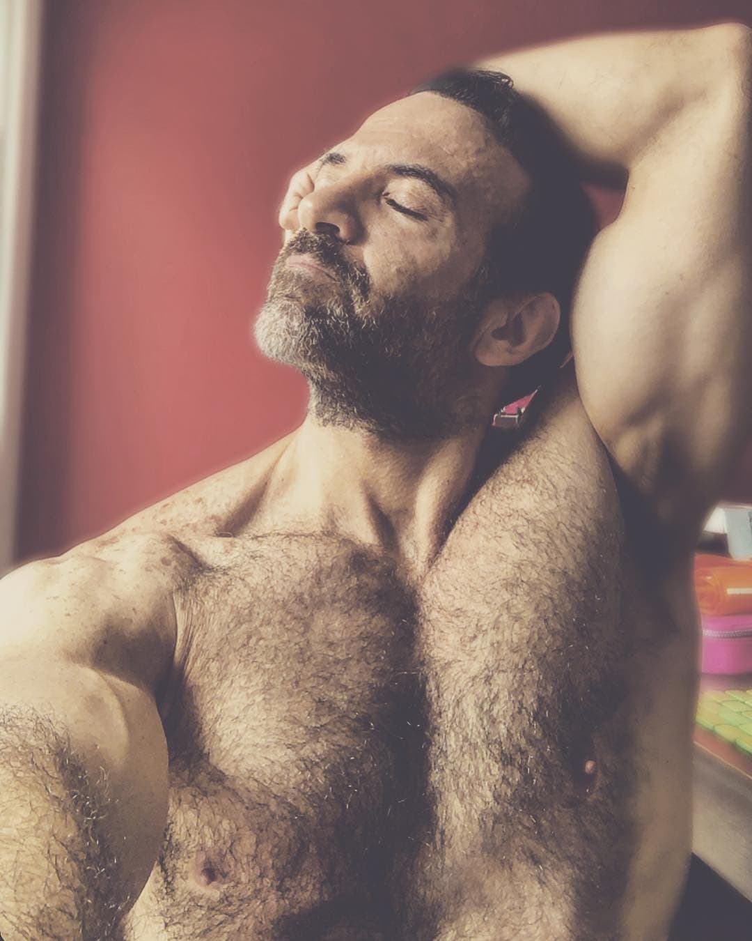 Llama la atención que ninguno de los famosos comparte fotos en pareja en sus cuentas de Instagram.