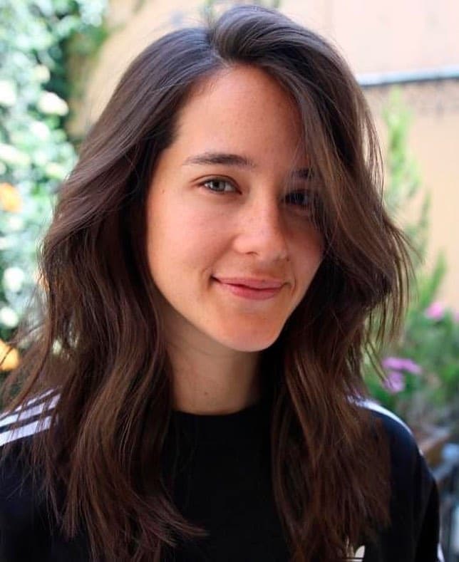 “Espectacular”, “Te ves increíble”, “Me encanta el brillo de tus ojos”, “Luces guapísima”, “Estás radiante”, “Ni parece que estuviste embarazada”, “Qué bien te ves”, “Guapísima” y “Ya queremos conocer al bebé”, fueron algunos de los mensajes que aparecieron en las cuentas de clubes de fans.