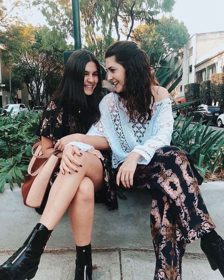 Mayrín Villanueva no solo es una gran actriz, también es una mamá muy presente con sus hijos: Romina, Sebastián y Julia, de quienes según sus seguidores parece más su hermana que su madre.