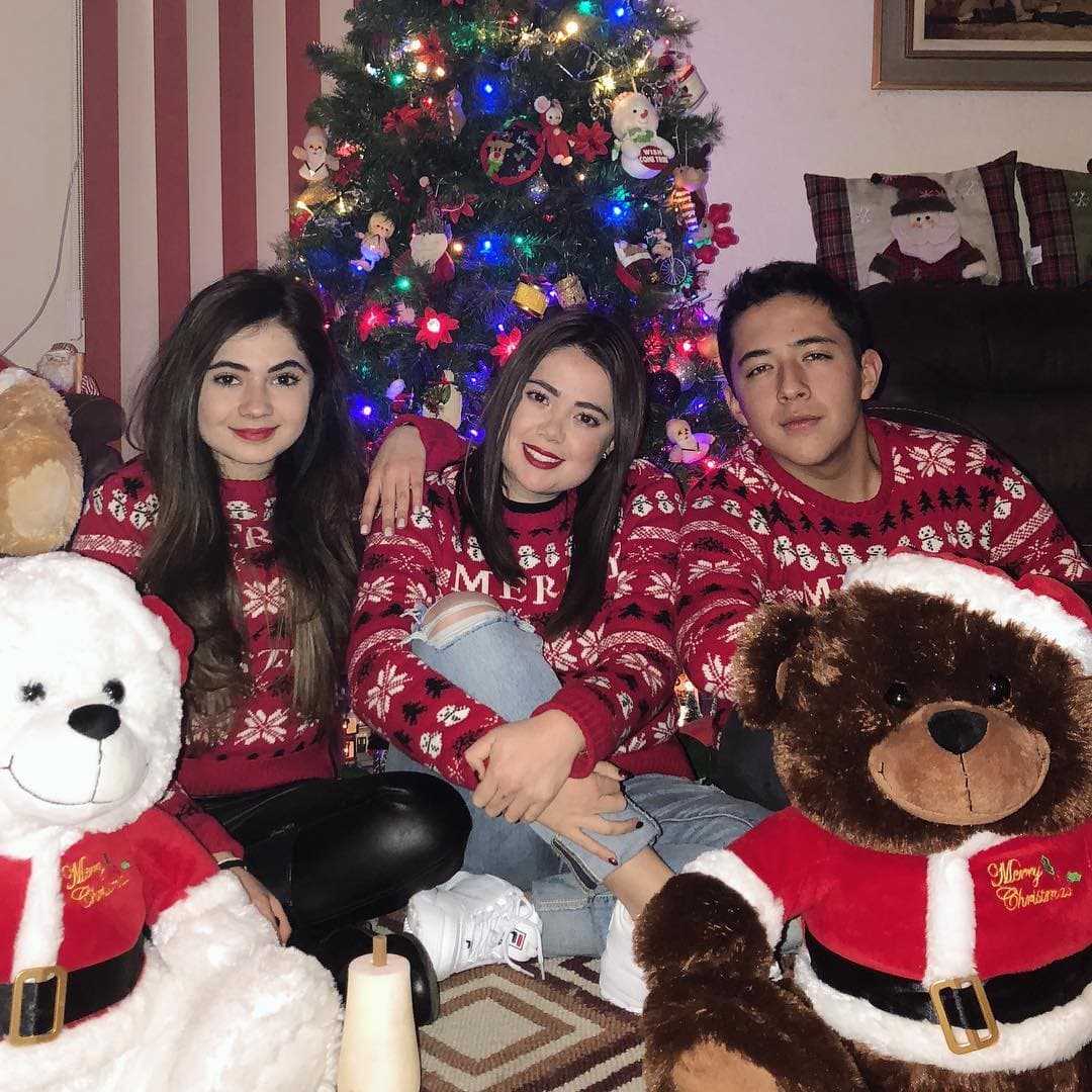 Mariana Botas no solo presume el gran parecido de su hermana Andrea, también hace unos días tras su mudanza a su nuevo departamento presentó a su hermano Daniel.