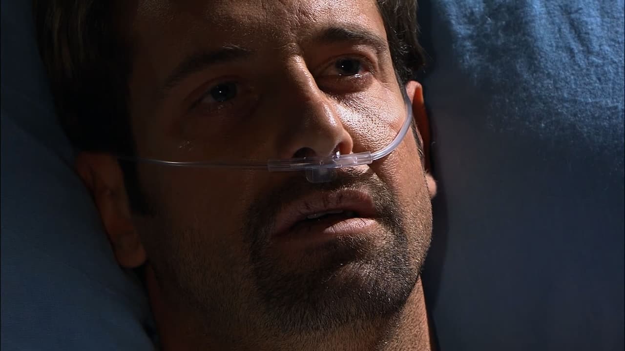 Tras ser llevado al hospital, Camilo muere frente a su madre.