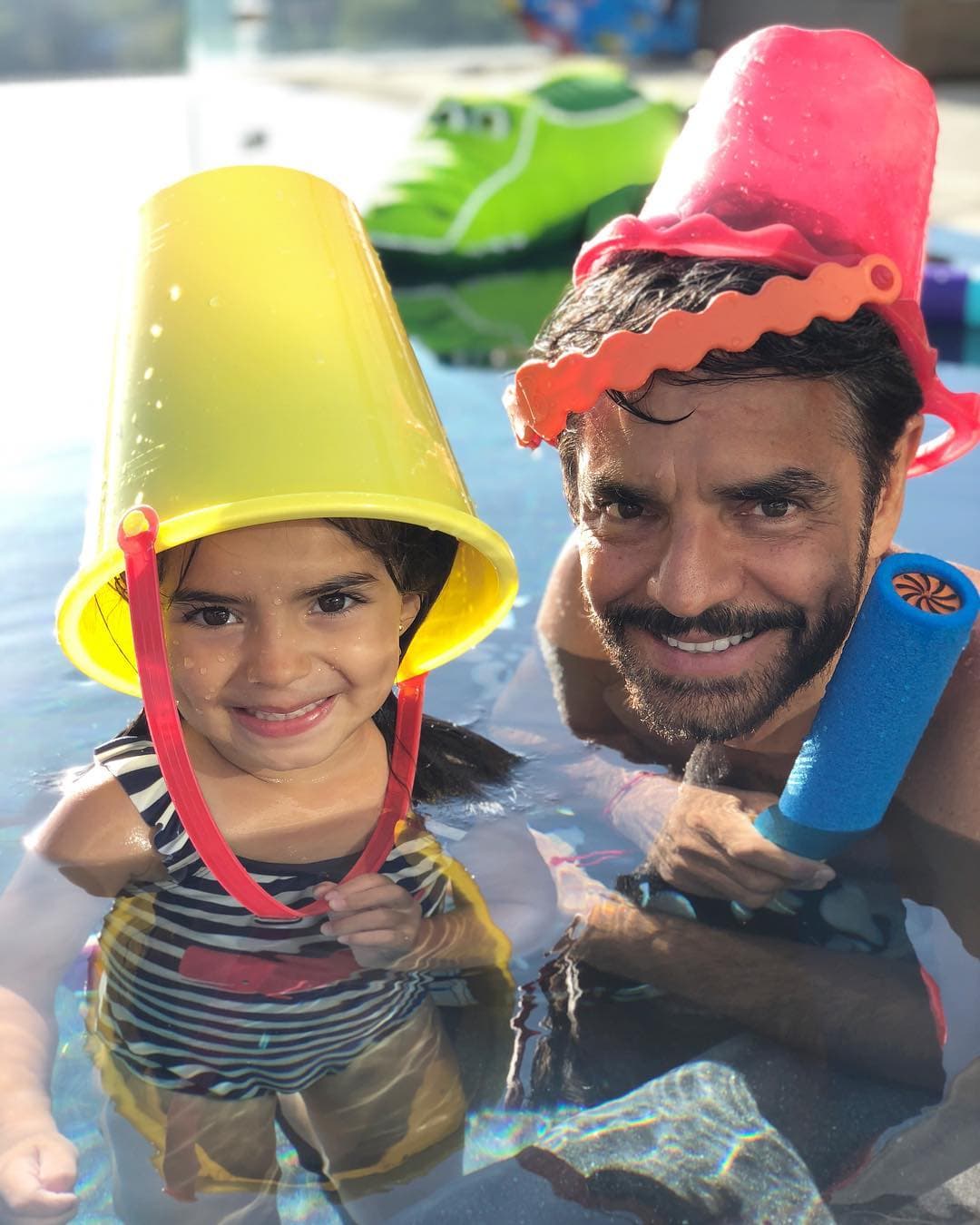 Eugenio Derbez presume con tierno video cómo lo imita Aitana