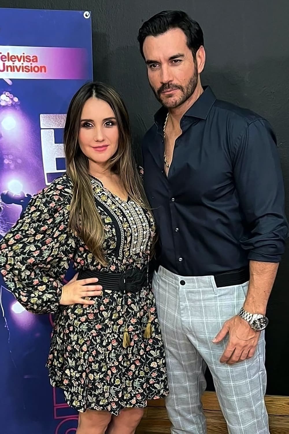 Dulce María y David Zepeda, protagonistas de la telenovela 'Pienso en ti'.