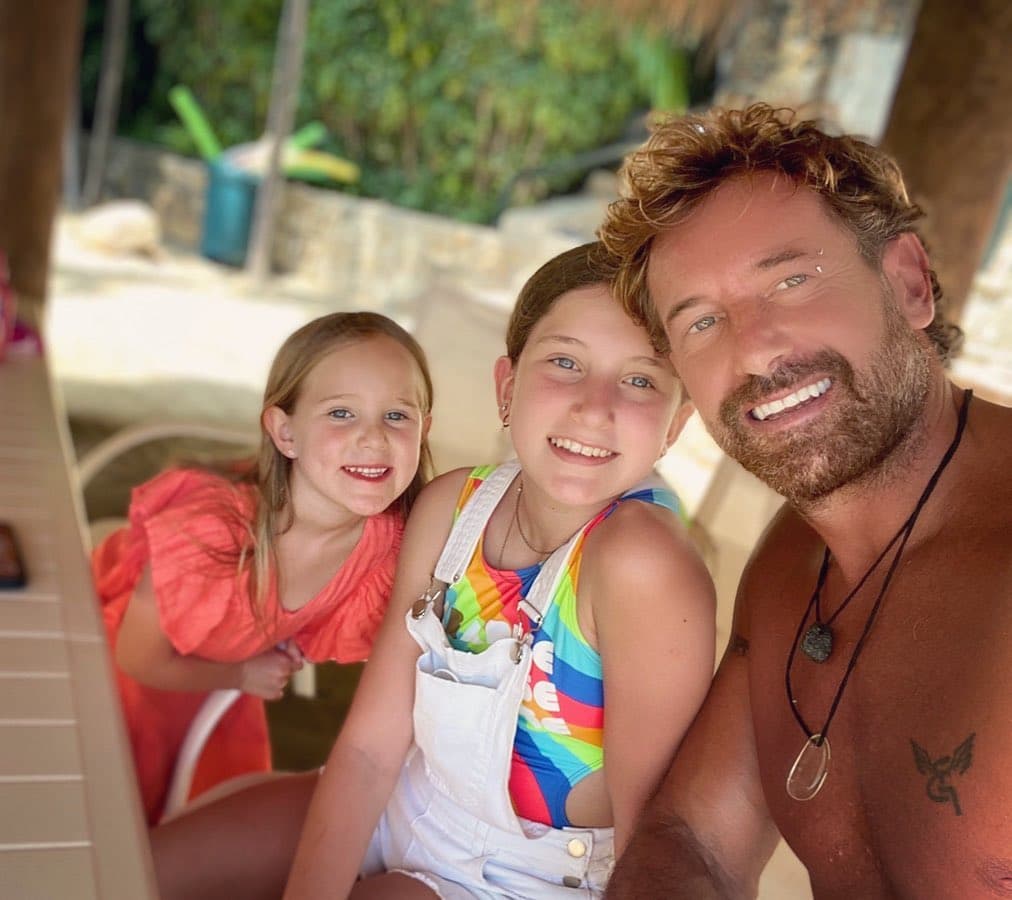 Gabriel Soto cuenta cómo les dijo a sus hijas Elissa y Alexa que se casará con Irina Baeva