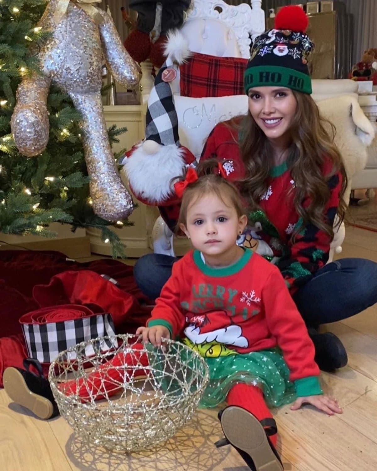 La actriz dejó ver el espectacular nacimiento navideño que colocó