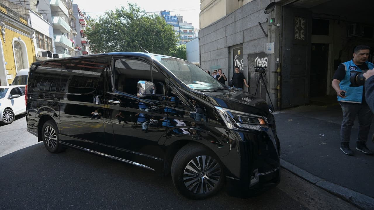 Padre de Liam Payne estuvo presente en la morgue de Buenos Aires, Argentina