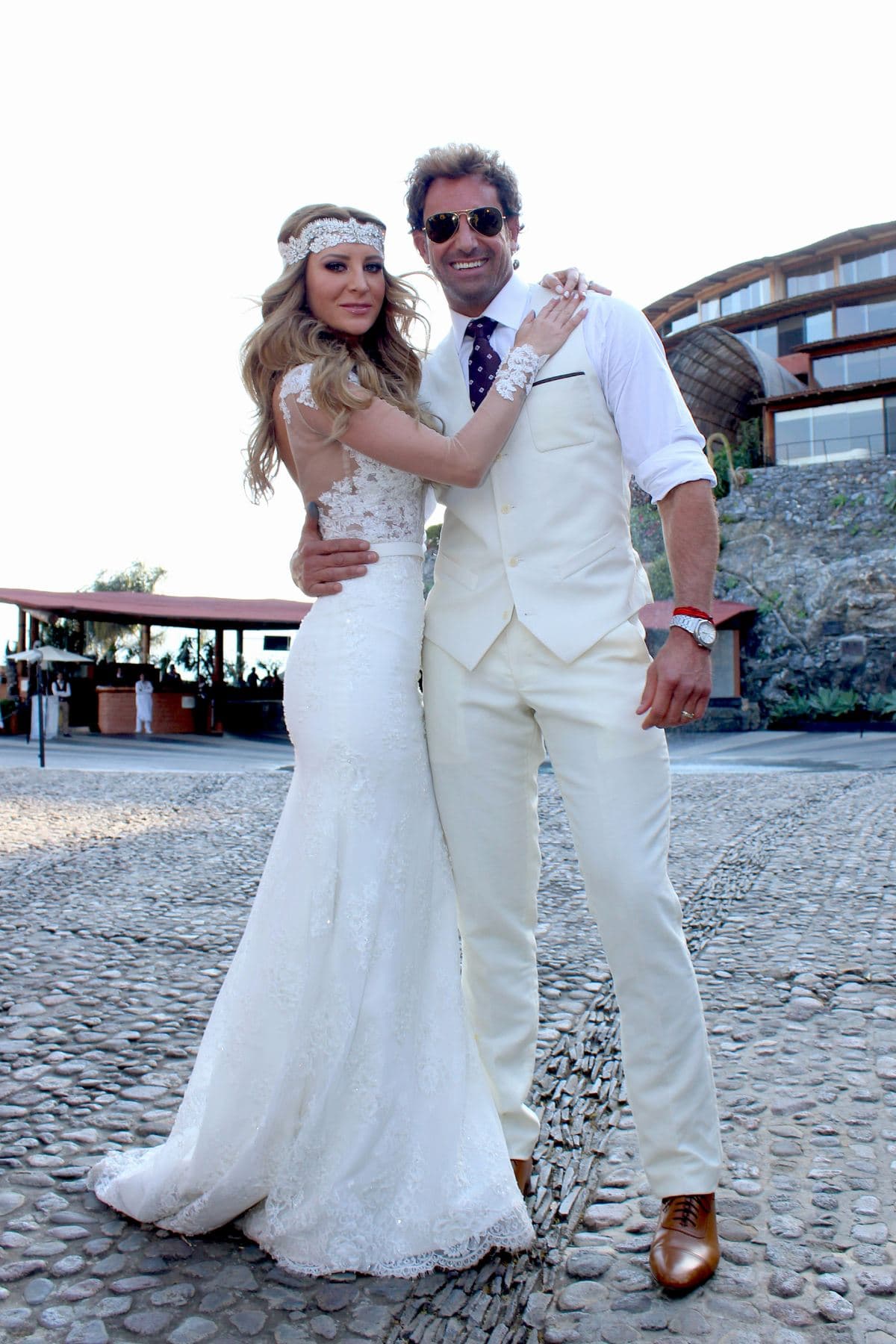 El 13 de febrero de 2016, Geraldine Bazán y Gabriel Soto contrajeron nupcias en una íntima ceremonia en Valle de Bravo.