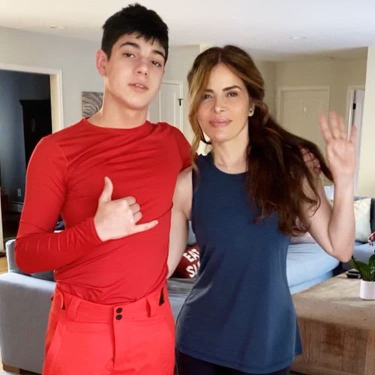 Al borde de las lágrimas, Gloria Trevi manda amoroso mensaje a su hijo tras contagio de coronavirus