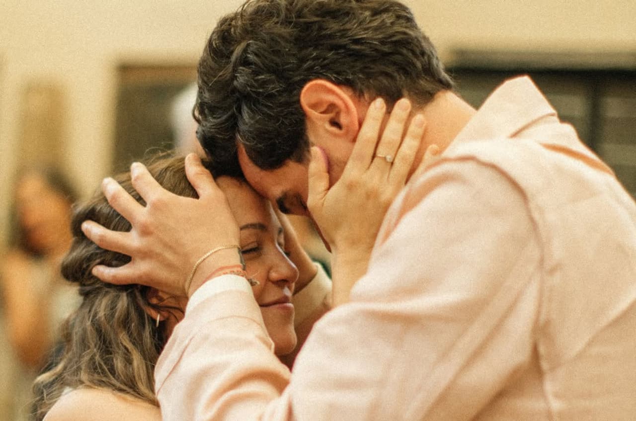 Natalia Lafourcade comparte fotos inéditas de su boda y dedica amoroso mensaje a su esposo