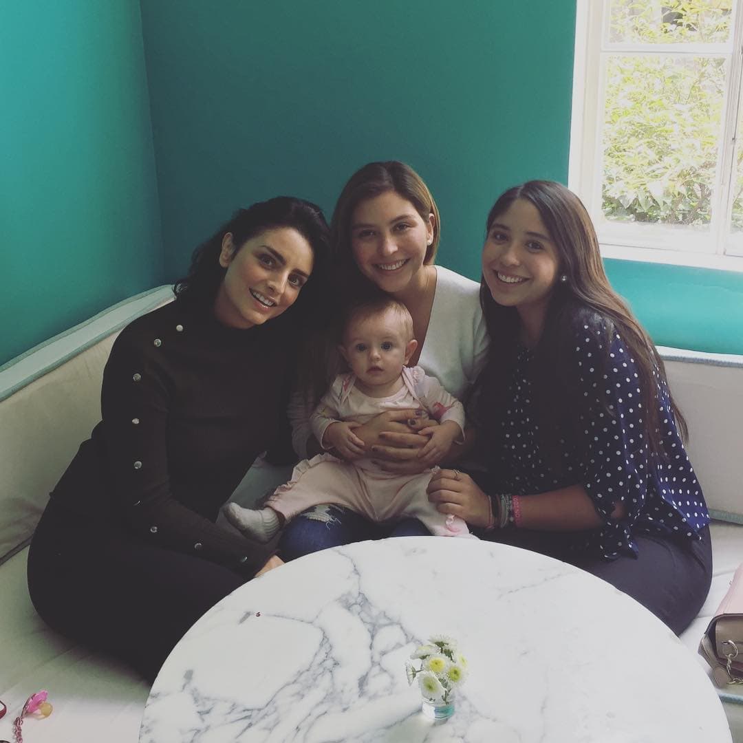 Además de recordar su niñez, Chiara ha mostrado en su perfil de Instagram que toda la familia está feliz con Kailani, quien nació el 25 de febrero de 2018, y la cual también ha protagonizado tiernos retratos junto a sus tías.