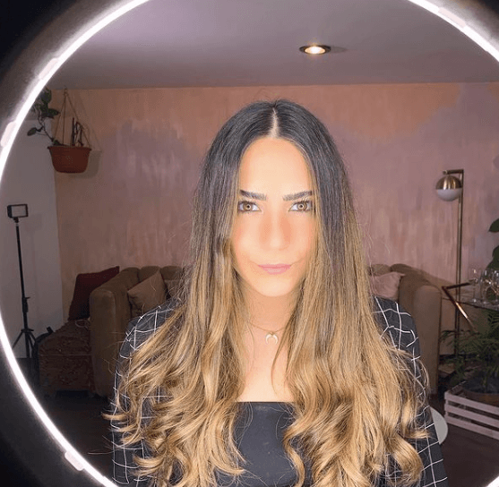 Sin embargo, hizo una pausa del medio del espectáculo para estudiar la Licenciatura en Gastronomía.