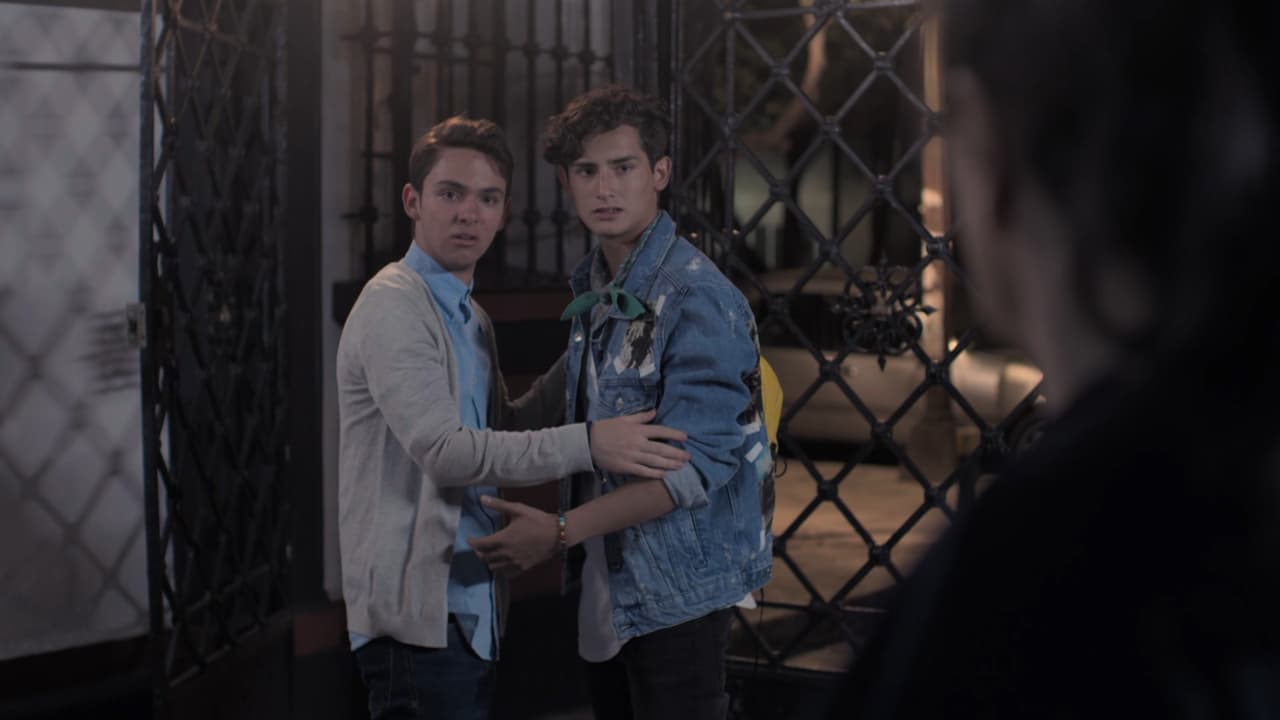 Todo parecía estar en armonía hasta que se toparon con Dora, quien como la abuela Imelda, los ataca por ser pareja.