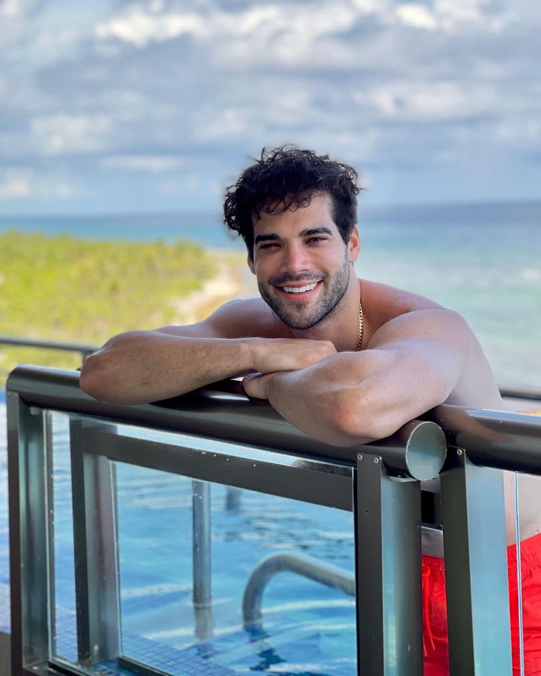 Guty Carrera, primo de Danilo Carrera, debuta en las telenovelas