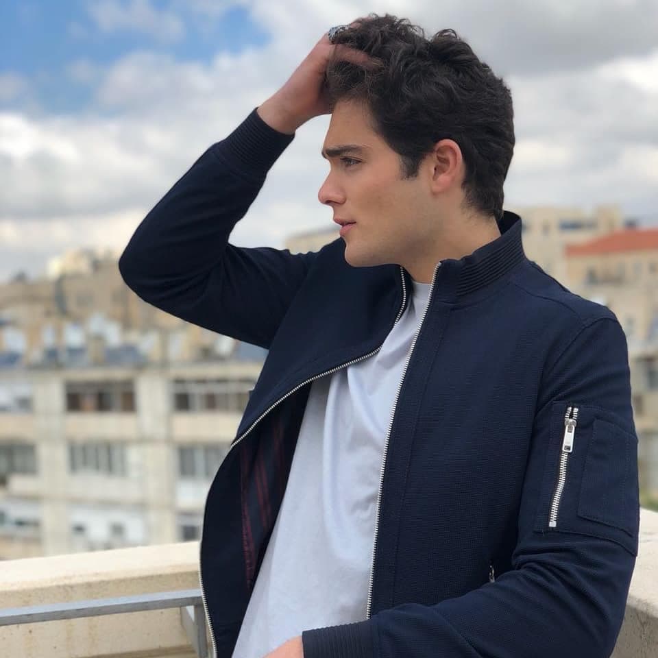 "Feel The DayLight".