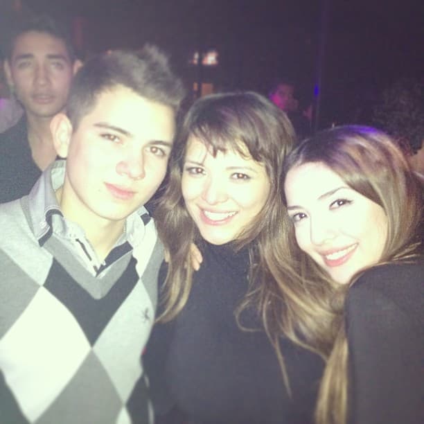 Desde la muerte de la comediante, Rubén ha compartido constantemente en redes sociales fotografías de su mamá y de sus hermanas menores, a quienes no puede ver desde hace dos años cuando Américo Garza se las llevó de casa de su abuelo.