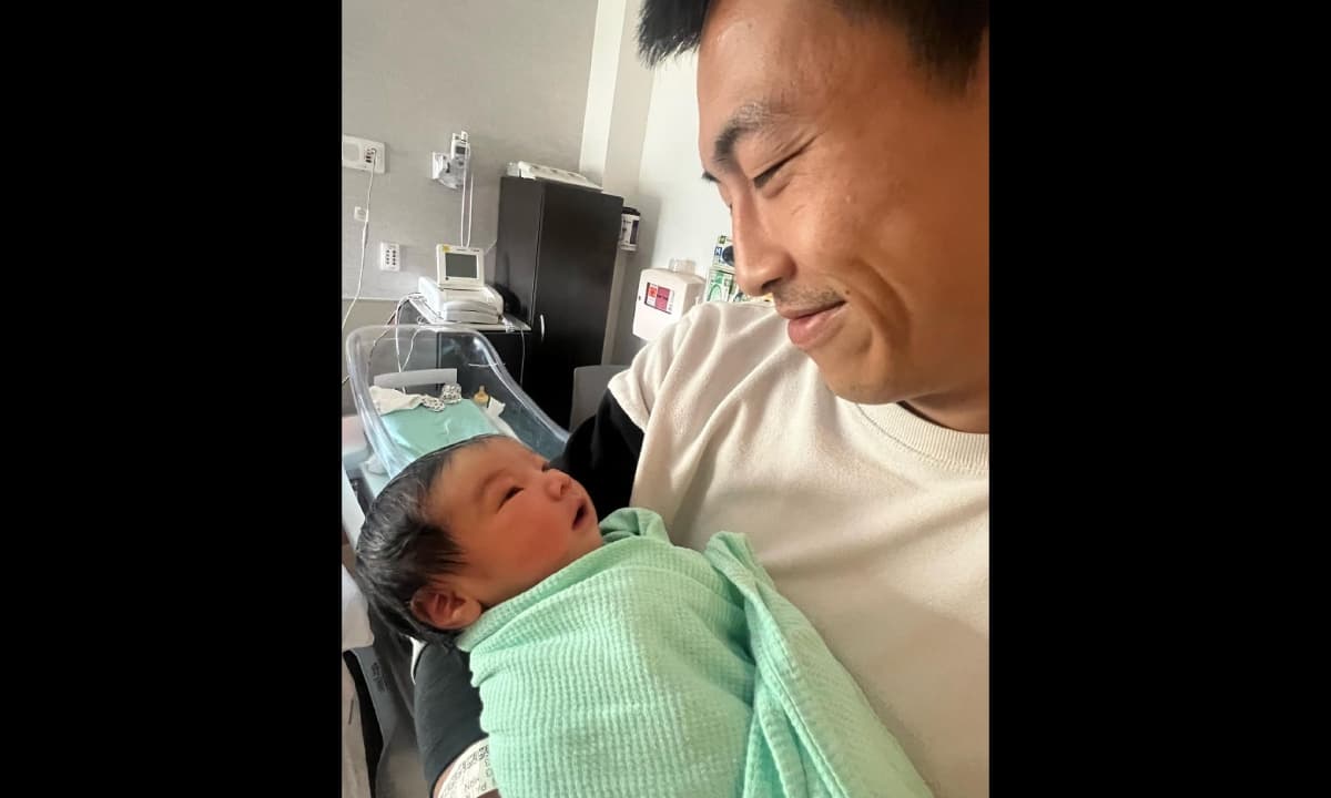 El actor mostró su emoción ante el nacmiento de su hija