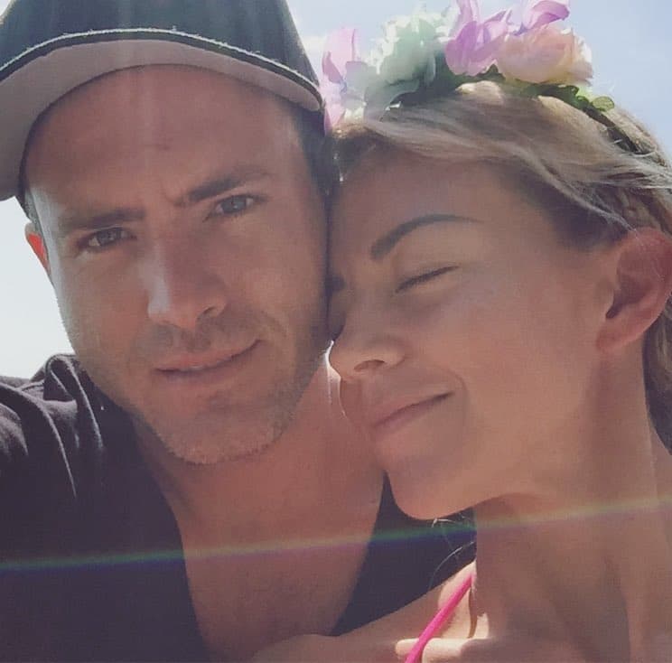 La pareja se jura amor eterno en redes sociales