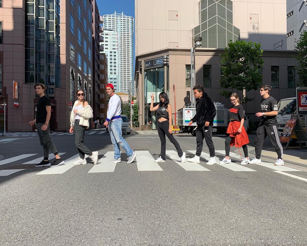 Santi, Roberta, Carlos, Ale, Víctor, Maca y Ulises se encuentran en Japón para grabar algunas escenas de Like la Leyenda, ¿qué sucederá?