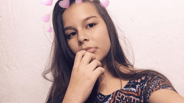 Posteriormente, Gómez se alejó de la televisión para concentrarse en su educación y vivir la adolescencia como cualquier otra joven.