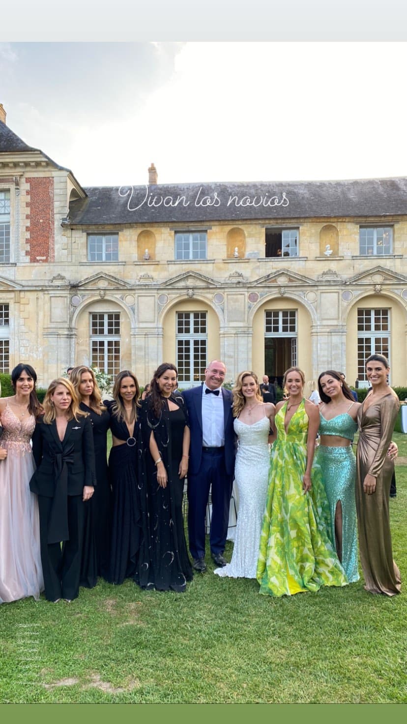 Tanto Úrsula Montserrat como Claudia Godínez mostraron en redes sociales que la boda fue de varios días y hubo una recepción en el lujoso castillo Château de Vallery, famoso por organizar bodas de ensueño.