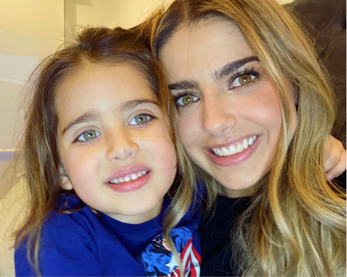 Michelle Renaud revela si su hijo debutará en las telenovelas