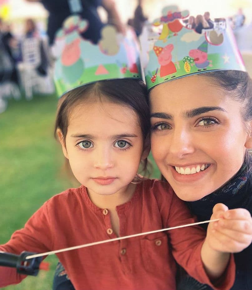 En las imágenes, la protagonista de telenovelas no solo le dedicó un conmovedor mensaje a su pequeño, sino que también mostró cómo ha cambiado Marcelo desde que nació hasta la fecha.