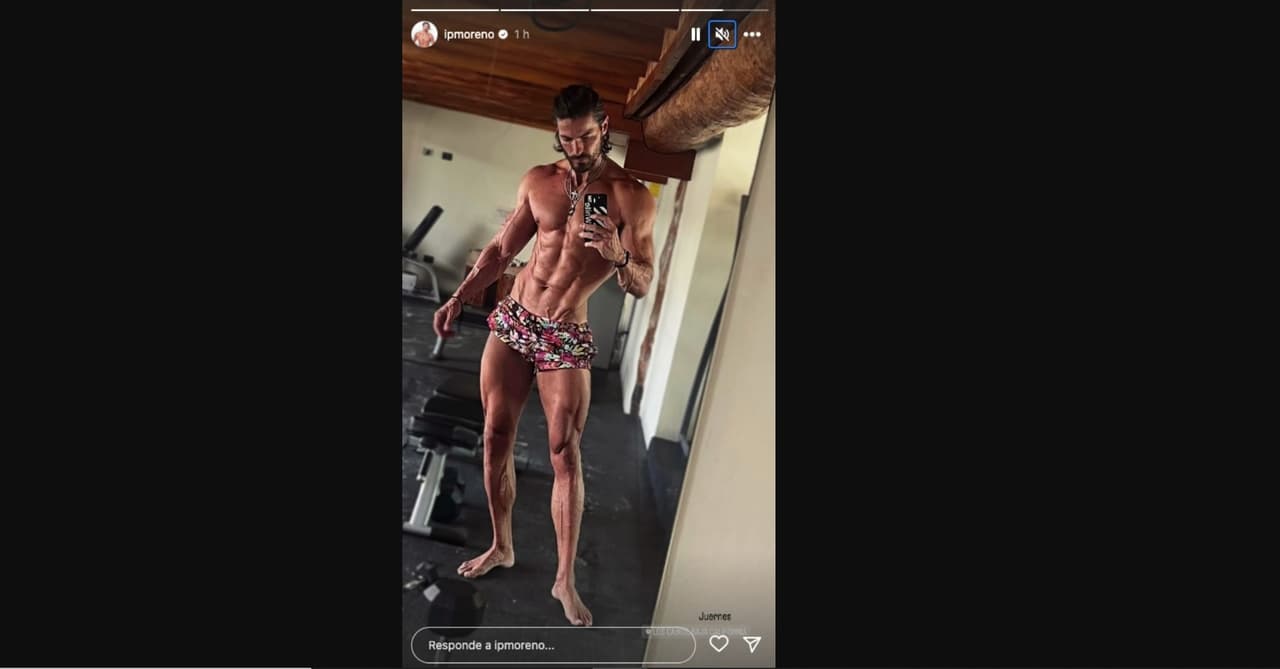 La pareja compartió fotos similares desde el hotel