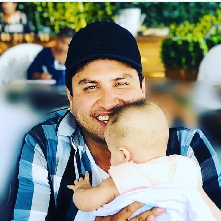A través de su cuenta de Instagram, Julión Álvarez agradeció las muestras de cariño en el bautizo de su pequeña hija María Isabel