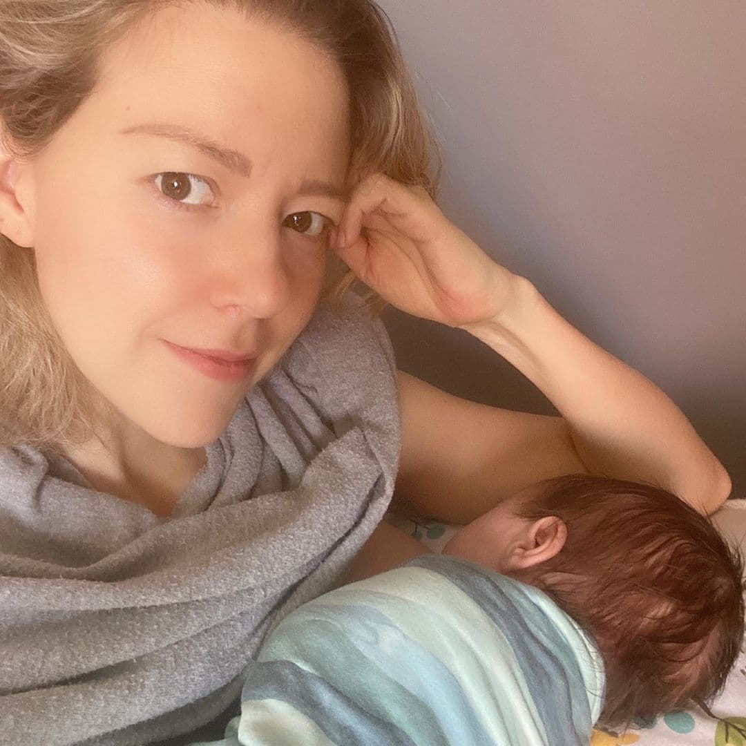 Fernanda Castillo cautiva con tierna foto amamantando a su hijo y fans reaccionan: ‘Cuánta belleza’