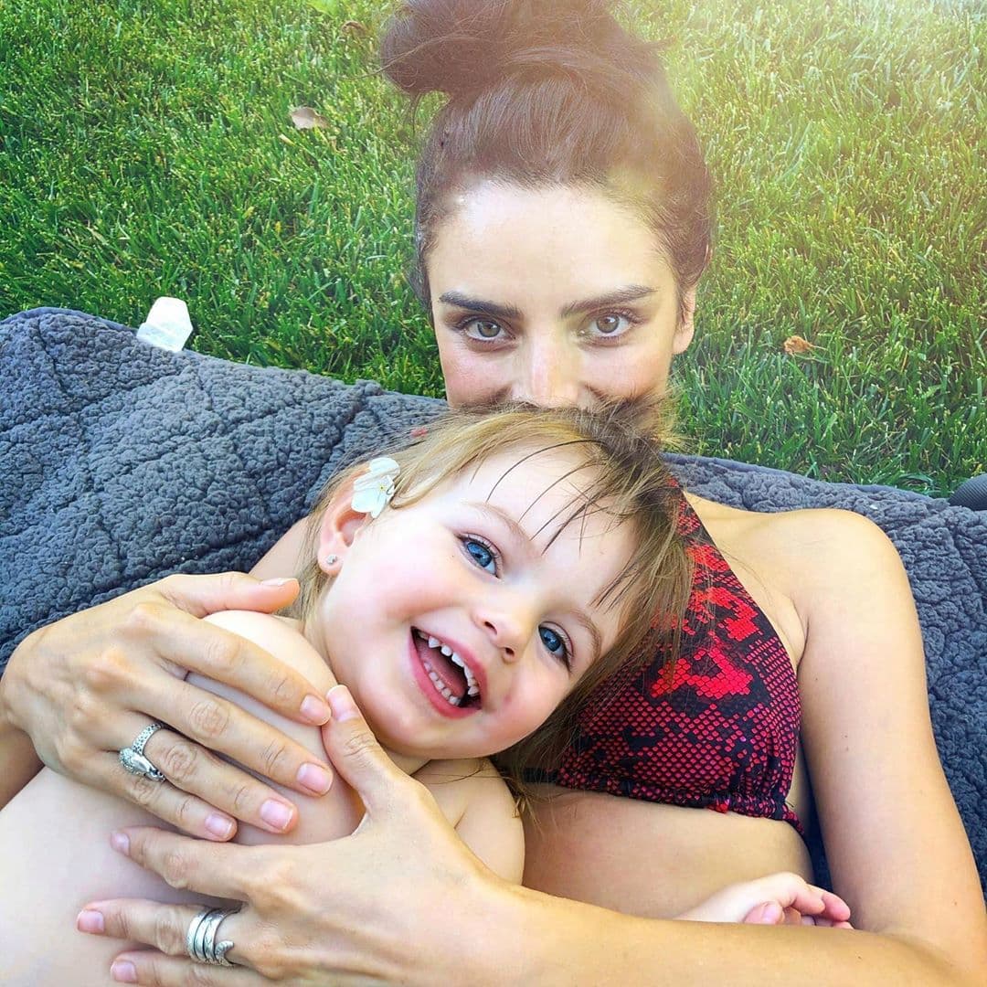 Kailani se vuelve tendencia por la tierna orden que le da a Aislinn Derbez: ‘Es una muñequita’