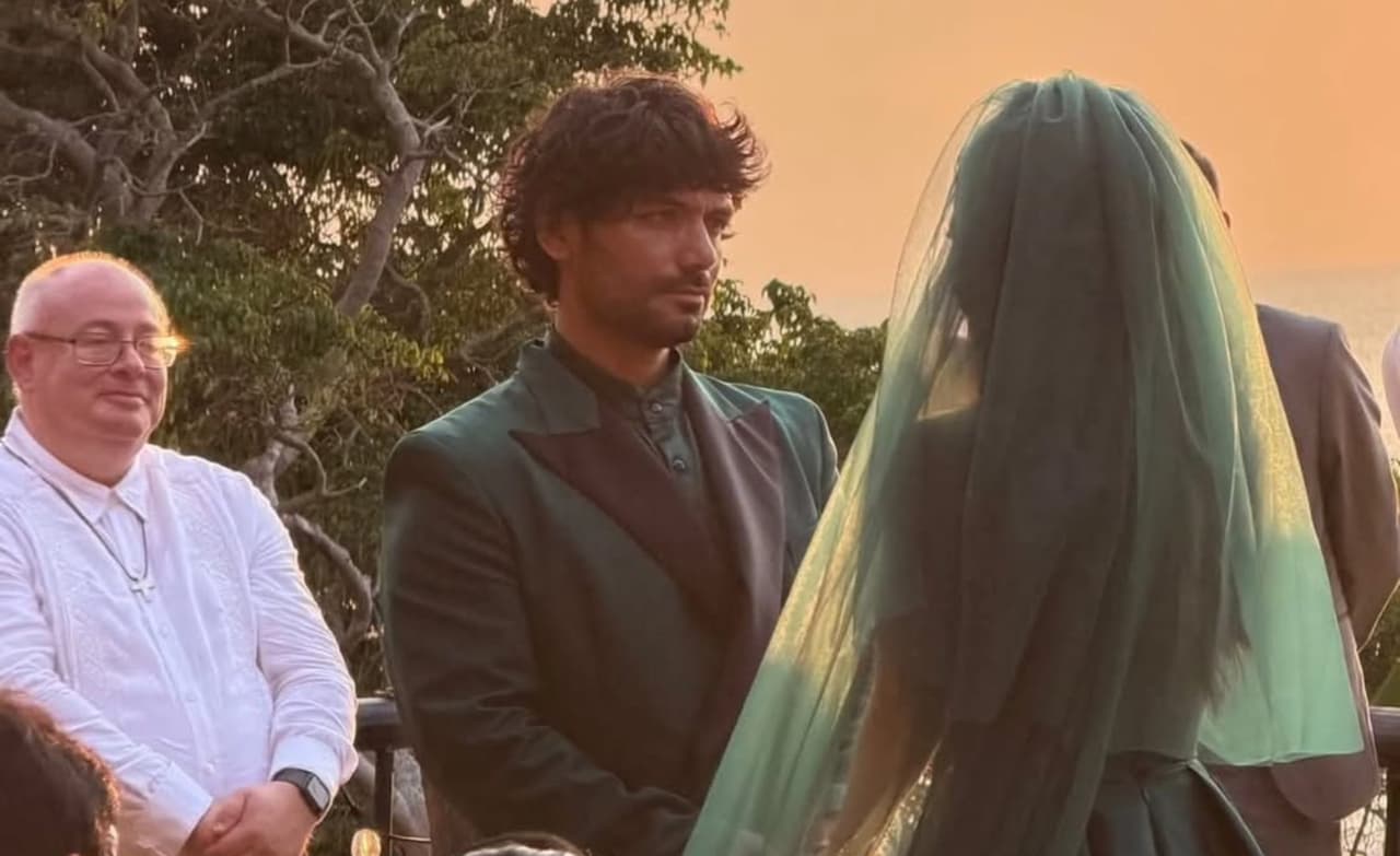 Christian Vázquez y Paty Cantú.