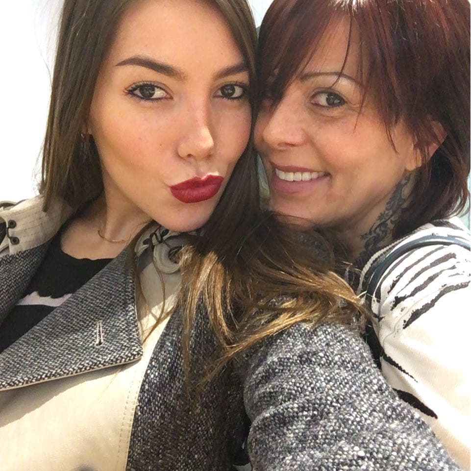 Tras llorar en concierto, Alejandra Guzmán manda mensaje a su hija: "Mi Frida, mi luz, mi única"