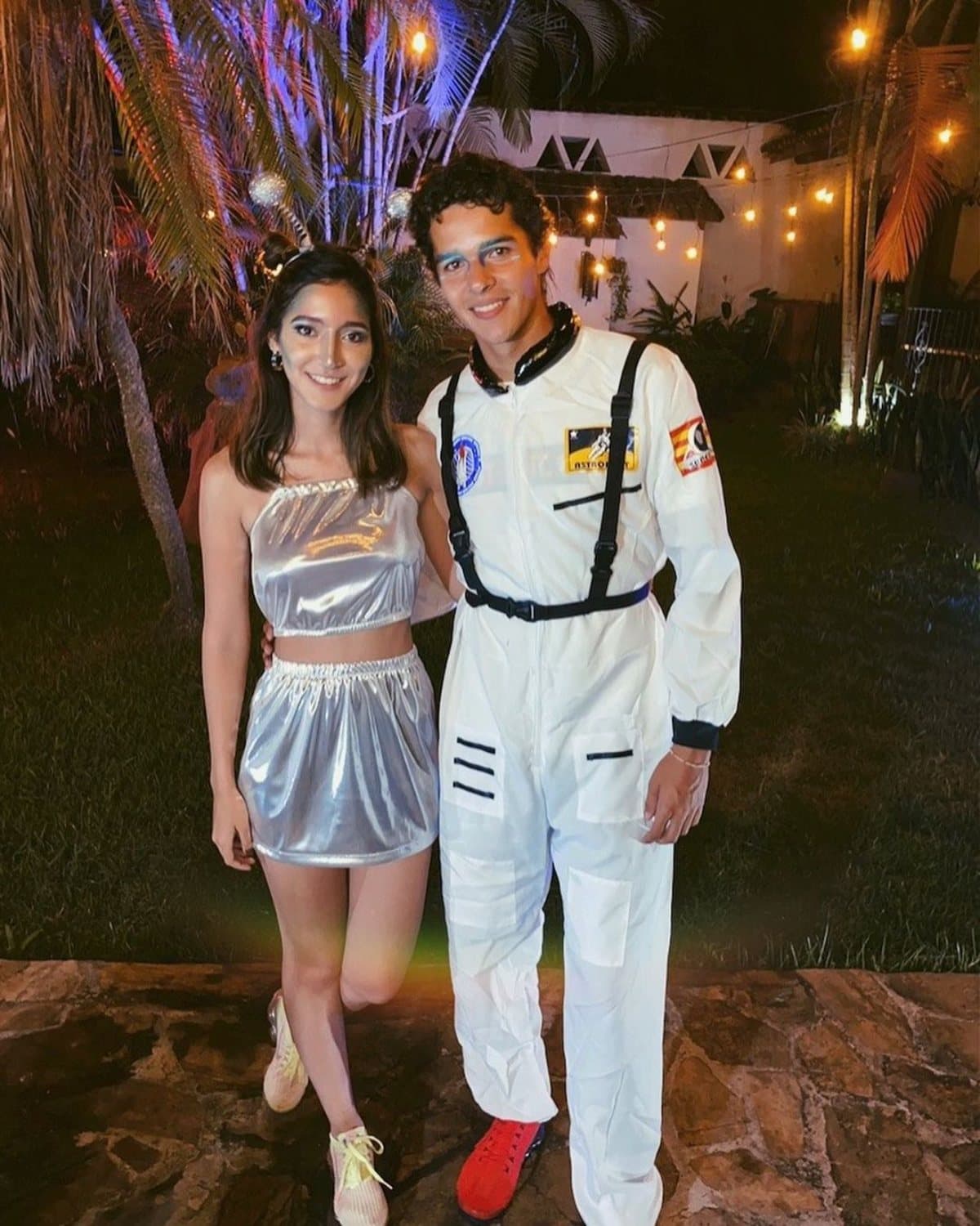 “Primer día del año. Viva la vida, viva la familia. Gracias Dios”, sentenció la actriz, quien lleva una gran relación con la joven.