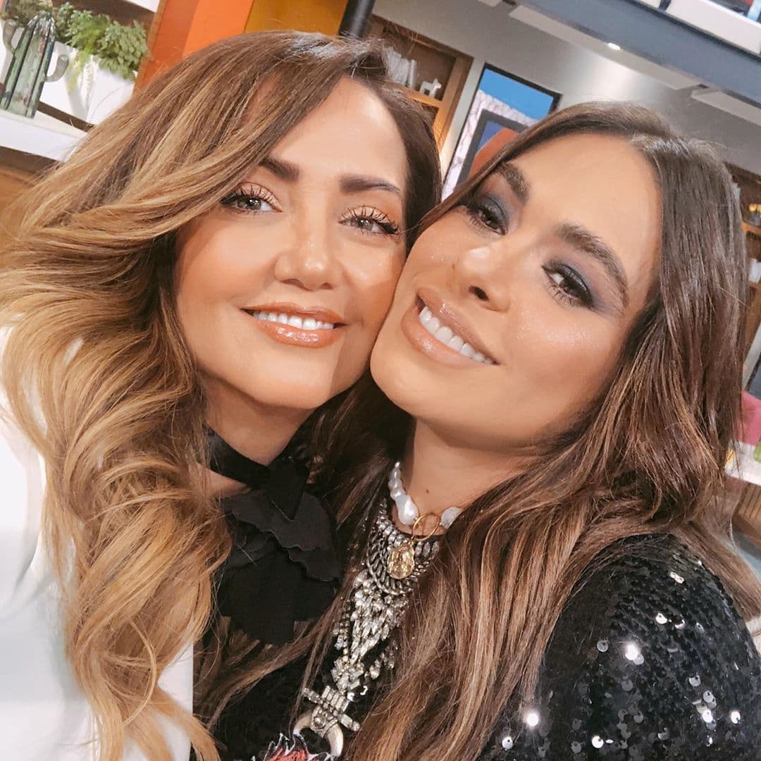 Andrea Legarreta afirma que siempre ha tenido una relación cercana tanto con el público como con sus compañeros