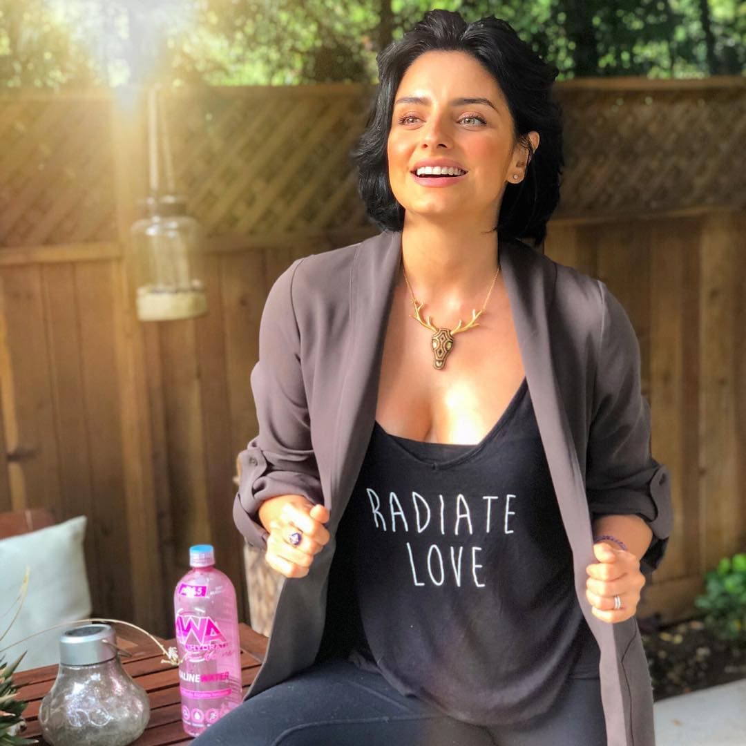Aislinn Derbez aparece en bikini y paraliza las redes sociales