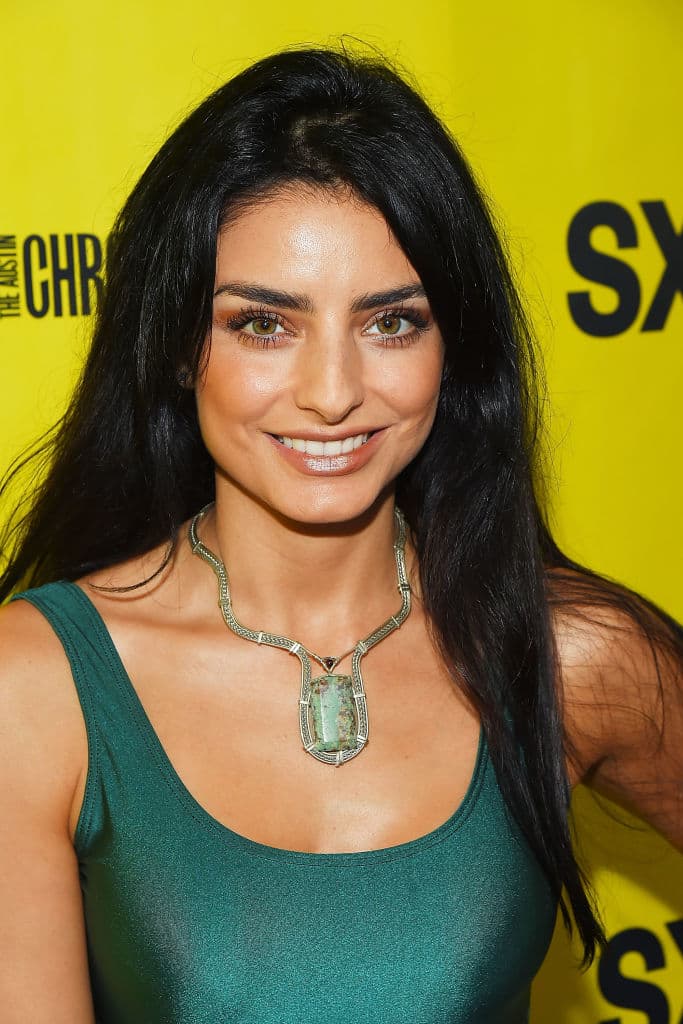 Además de aparecer en los videos de Alejandro Fernández, Aislinn Derbez también participó en ‘Sólo déjate amar’ de Kalimba, ‘Qué vida la mía’ y ‘Yo quisiera’ de Reik, ‘Será’ de LU, ‘María’ de C-Kan y ‘Todo para ti’ de Motel.