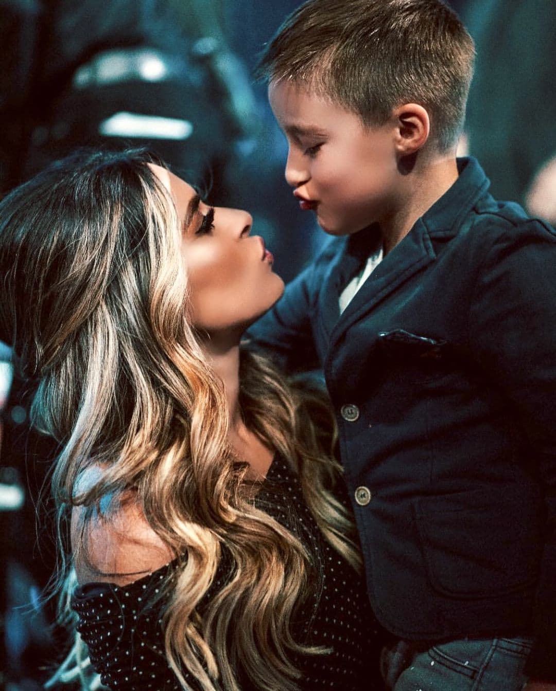 Hijo de Galilea Montijo roba miradas en emotiva reunión de los conductores de Hoy: ‘Qué hermoso’