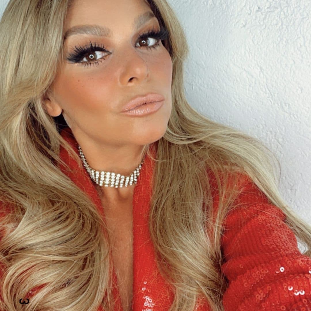 Itatí Cantoral celebra la primera comunión de su hija entre lágrimas y madrina de lujo