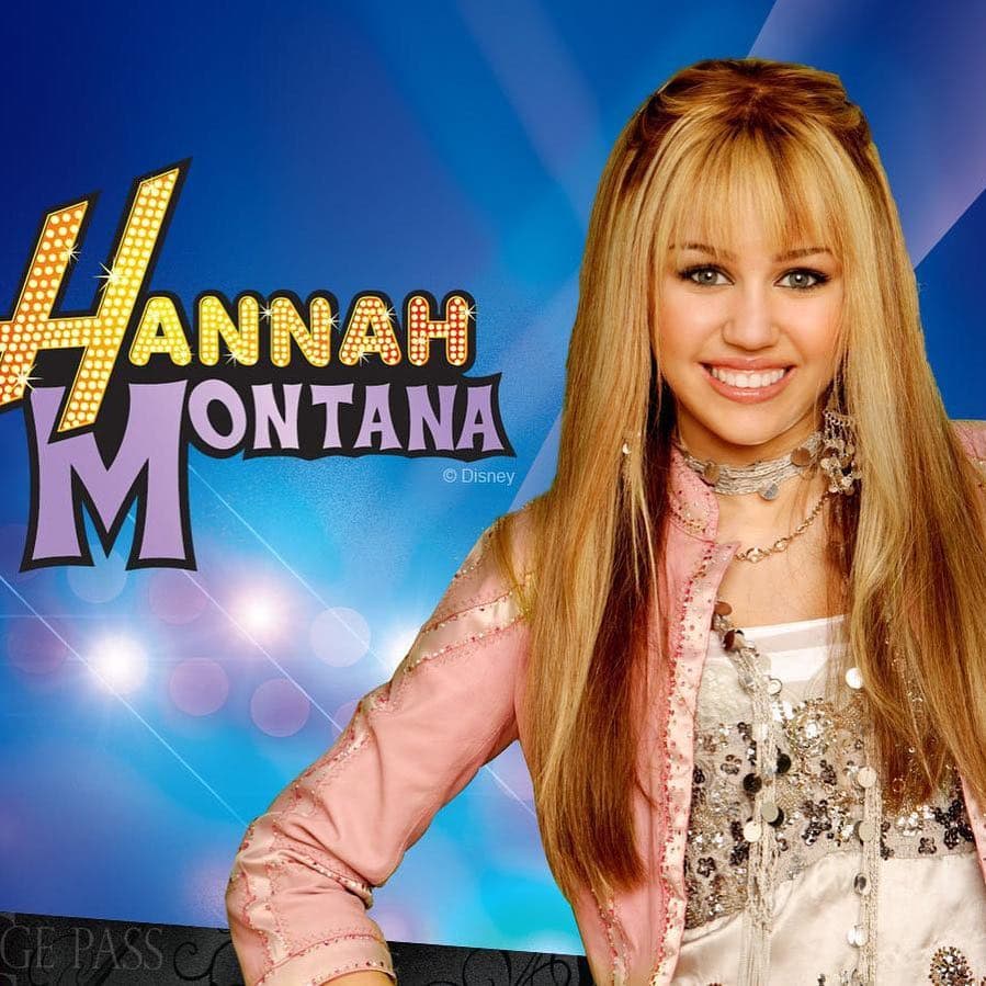 Hannah Montana: La caótica vida de una de las adolescentes más famosas, regresa a la pantalla a través de Netflix y sus seguidores enloquecen.