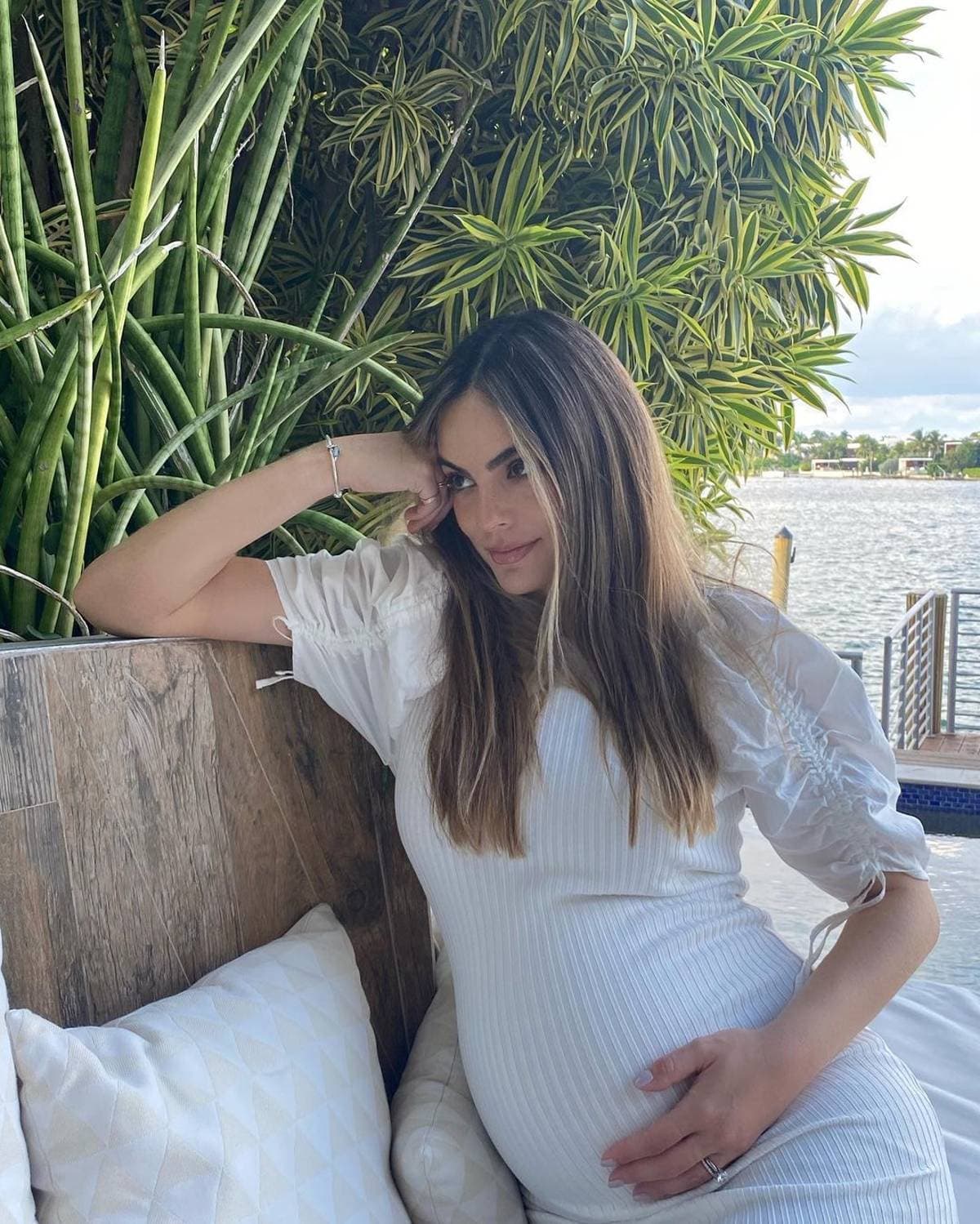 Ximena Navarrete presume recta final de embarazo y cómo se prepara para la llegada de su hija