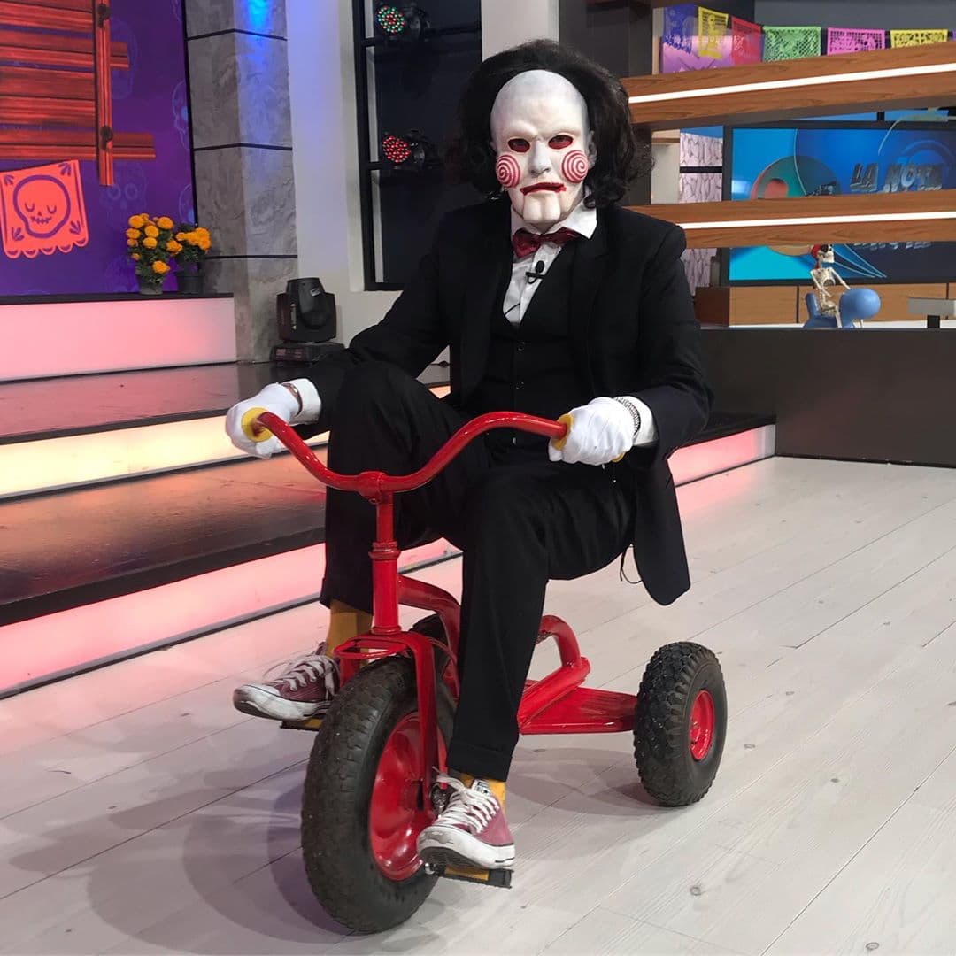 Sin duda el programa Hoy es referencia para quien está en busca de un buen disfraz, como el que Mauricio Mancera portó hace un año como uno de los personajes de la cinta de terror 'Saw'.