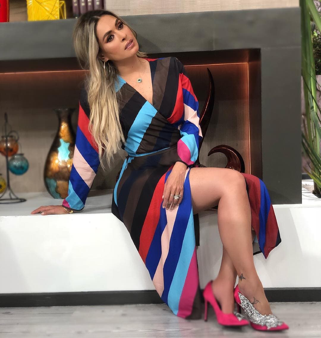 Galilea Montijo sigue los pasos de Andrea Legarreta y presume cuerpazo en lencería