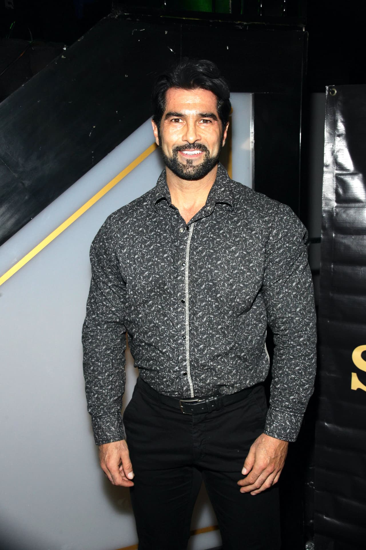 ¿Arturo Carmona tiene un gemelo? Posa con su hermano y deja atónitos