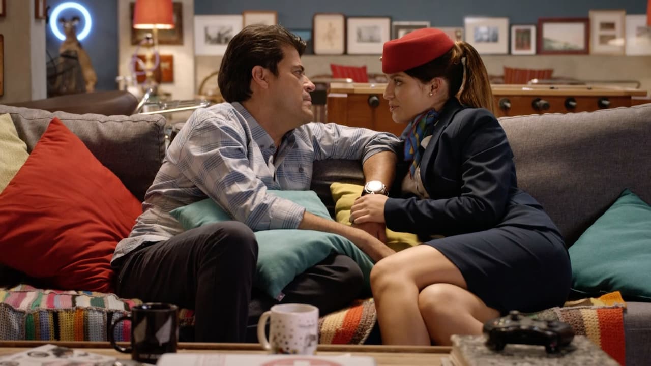 En la tercera temporada, Irina Baeva fue una azafata con quien 'Paco' ingresó al 'Club de los 33 mil pies'.