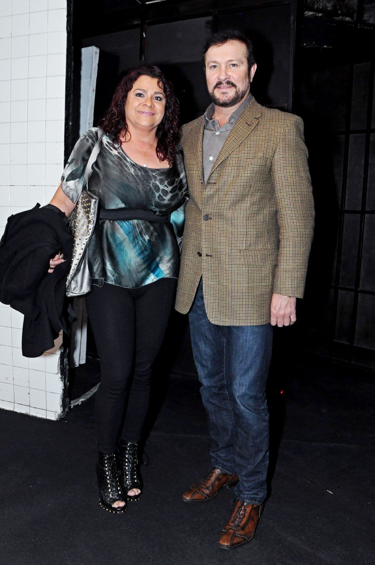 Tras separación, Arturo Peniche protagoniza emotiva foto con su esposa y su hija los exhibe en redes