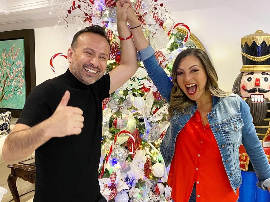 Mariana Ochoa se lució en redes con su árbol de Navidad, el cual no solo predominó por su gran tamaño sino por el enorme cascanueces que colocó junto al pino.